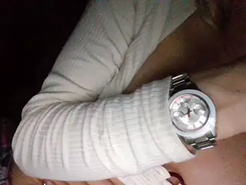 Snapshot of suuzykiss chatting on 12/14/24, 12:33 suuzykiss online show from 12/14/24, 12:33