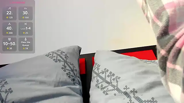 Snapshot of suuzykiss chatting on 09/23/25, 06:27 suuzykiss online show from 09/23/25, 06:27