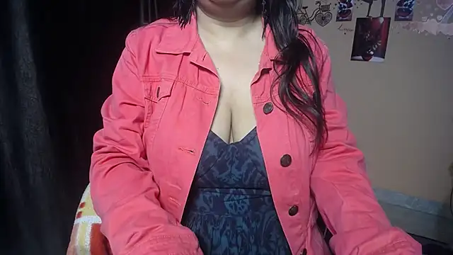 Snapshot of Shanvi_ chatting on 02/08/26, 01:25 Shanvi online show from 02/08/26, 01:25