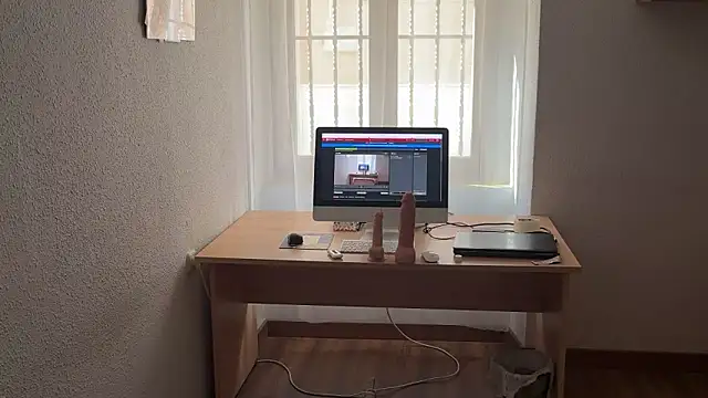 pinkgirls18 online show from 02/09/26, 11:03