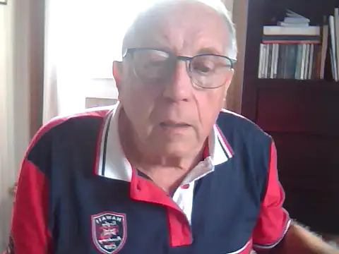 Snapshot of johnjohn622662 chatting on 09/28/25, 02:55 johnjohn622662 online show from 09/28/25, 02:55