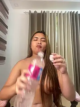 Snapshot of Bombshell_Ashy chatting on 02/09/25, 06:01 Bombshell Ashy online show from 02/09/25, 06:01