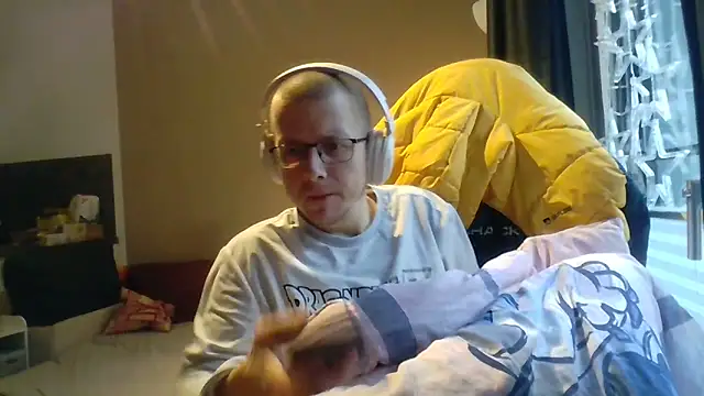 David250692 online show from 11/25/25, 09:20