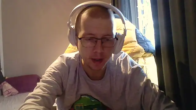 David250692 online show from 11/27/25, 09:33