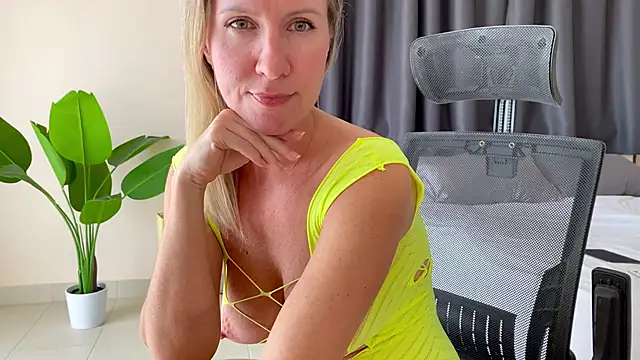 KatnessHot online show from 11/29/25, 06:27