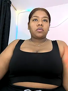 paola091 online show from 12/15/25, 10:58