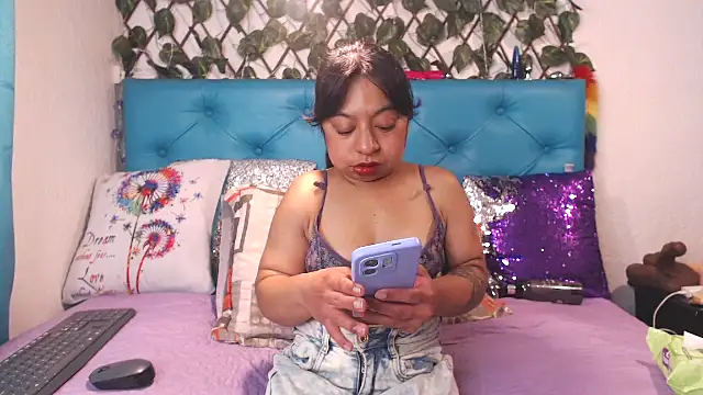 SARAWILLS online show from 01/14/26, 02:01