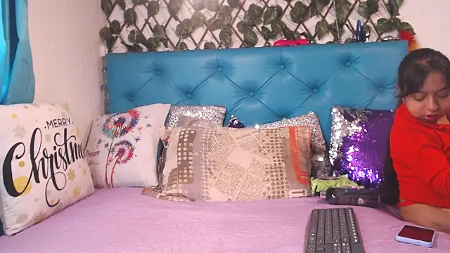 SARAWILLS online show from 01/15/26, 02:32