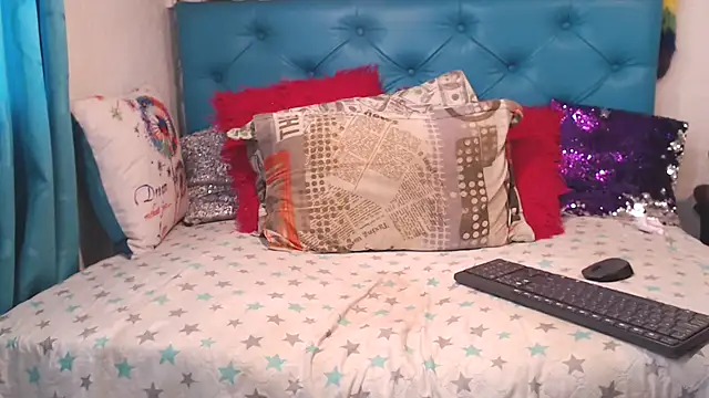 SARAWILLS online show from 03/20/26, 02:11