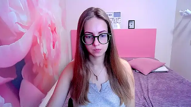 AliceAdams online show from 12/18/24, 07:36