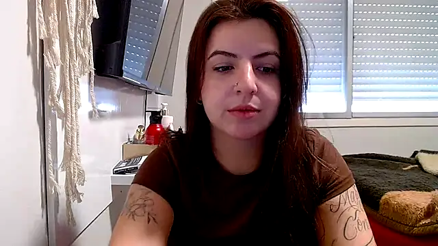chelbyy online show from 10/28/25, 04:42