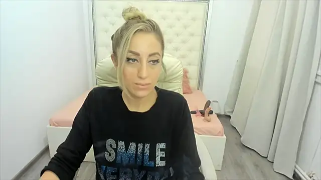 erykajoy online show from 10/23/25, 08:57