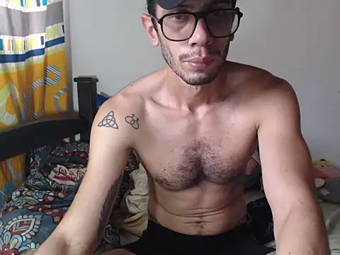 alisterxxx online show from 12/05/25, 07:21