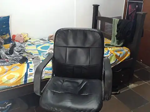 Snapshot of alisterxxx chatting on 07/24/26, 11:47 alisterxxx online show from 07/24/26, 11:47