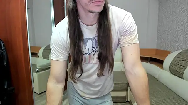 Marrymepls online show from 10/23/25, 09:24