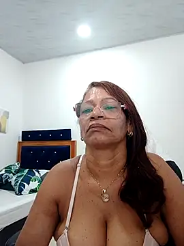 BustyMilf  online show from 10/23/25, 01:10