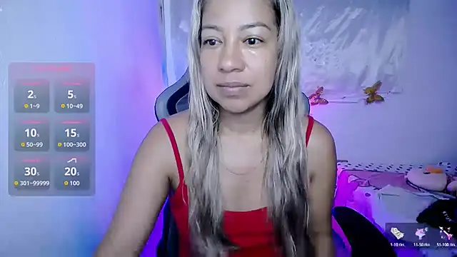 Snapshot of ninatiny chatting on 11/22/25, 10:25 ninatiny online show from 11/22/25, 10:25