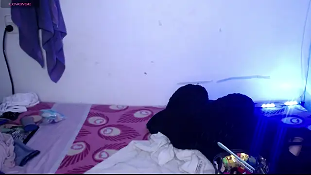 ninatiny online show from 04/24/26, 11:56