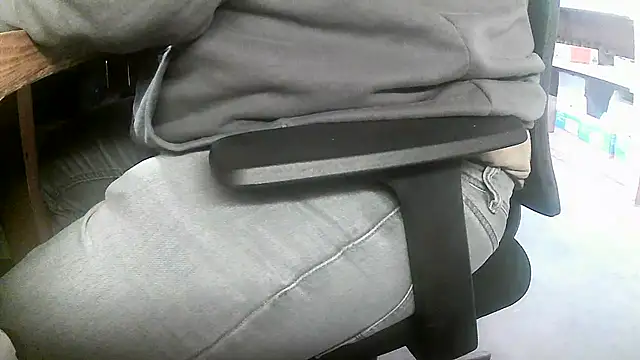 Snapshot of Cygnus58topchef chatting on 11/26/25, 09:10 Cygnus58topchef online show from 11/26/25, 09:10