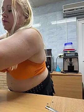 SabinaSweety online show from 03/29/26, 04:51