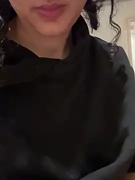 Snapshot of miaoberoi chatting on 12/19/24, 06:23 miaoberoi online show from 12/19/24, 06:23