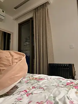 Snapshot of miaoberoi chatting on 02/27/25, 07:15 miaoberoi online show from 02/27/25, 07:15