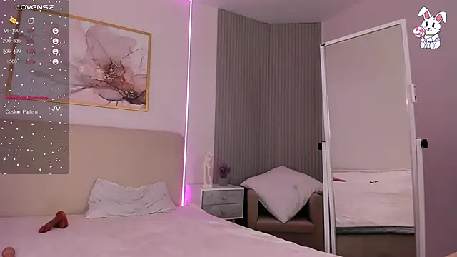 Snapshot of VirginChloe chatting on 03/10/25, 06:16 VirginChloe online show from 03/10/25, 06:16