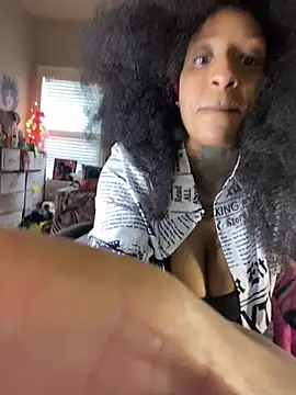 Snapshot of MzParker chatting on 02/09/26, 03:05 MzParker online show from 02/09/26, 03:05