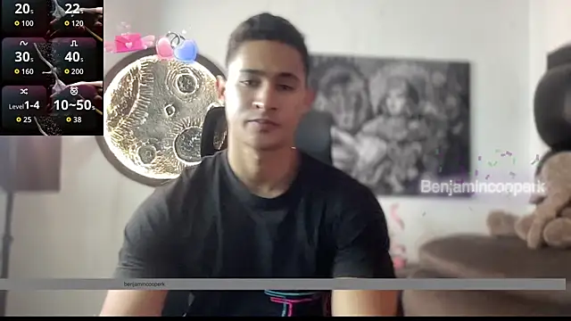 Snapshot of BenjaminCooperk chatting on 11/18/25, 03:56 BenjaminCooperk online show from 11/18/25, 03:56