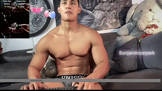 Snapshot of BenjaminCooperk chatting on 11/30/25, 06:45 BenjaminCooperk online show from 11/30/25, 06:45
