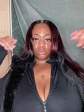 Snapshot of AlexaTheSlut chatting on 01/12/25, 06:05 AlexaTheSlut online show from 01/12/25, 06:05