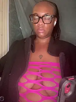 Snapshot of AlexaTheSlut chatting on 02/08/25, 06:22 AlexaTheSlut online show from 02/08/25, 06:22