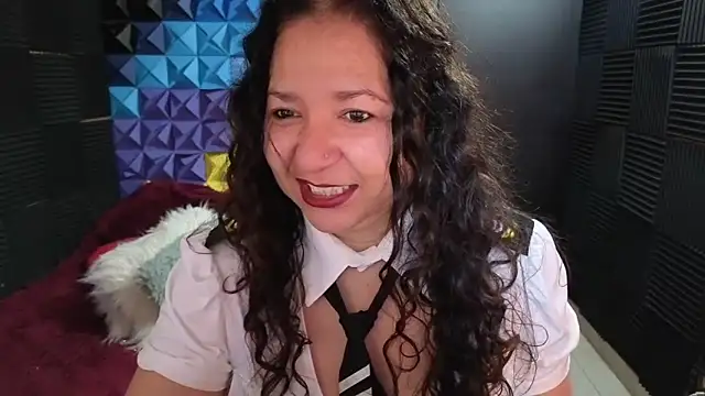 katifoxx online show from 12/01/25, 02:33