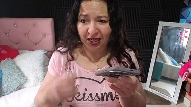 katifoxx online show from 04/21/26, 02:12