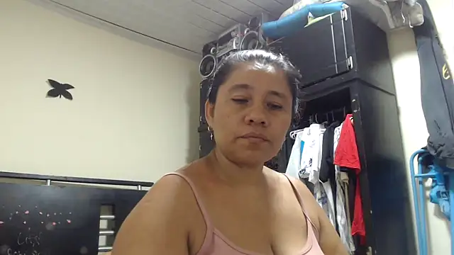 adrixxx38 online show from 04/21/26, 02:15