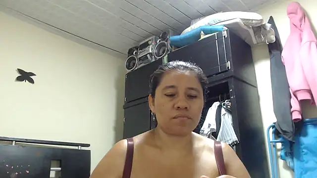 adrixxx38 online show from 04/26/26, 07:17