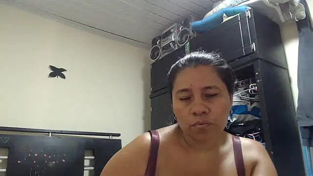 adrixxx38 online show from 05/18/26, 07:41