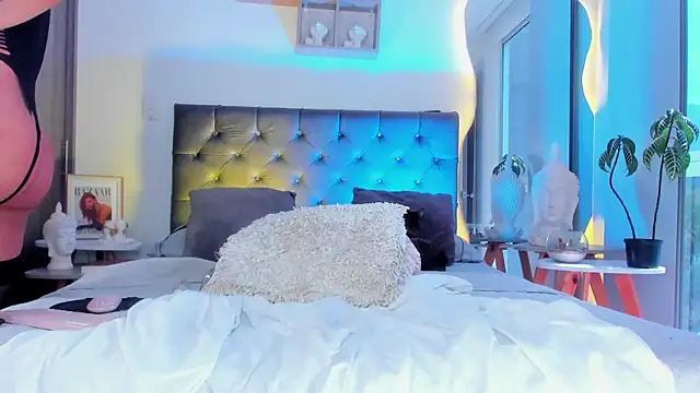 Angel Peach online show from 02/06/25, 04:36