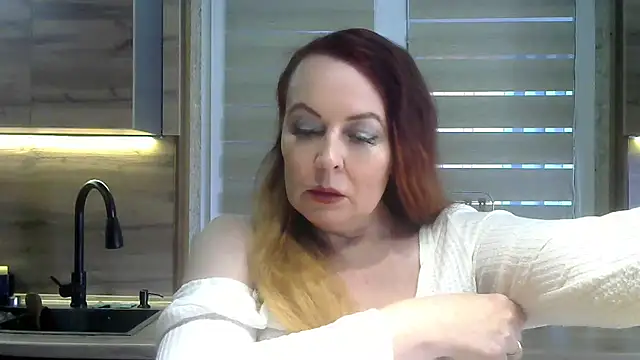 Snapshot of FreeMyFire chatting on 02/20/25, 06:06 FreeMyFire online show from 02/20/25, 06:06