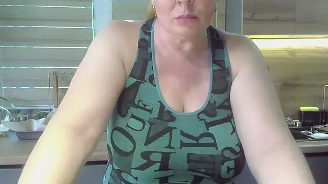 Snapshot of FreeMyFire chatting on 02/27/25, 06:29 FreeMyFire online show from 02/27/25, 06:29