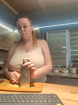 Snapshot of FreeMyFire chatting on 03/19/25, 04:36 FreeMyFire online show from 03/19/25, 04:36