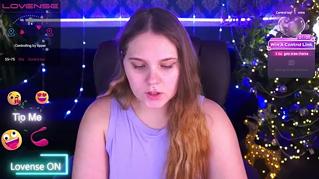 Snapshot of VinnaSky chatting on 12/09/24, 01:45 VinnaSky online show from 12/09/24, 01:45