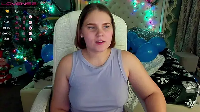 Snapshot of VinnaSky chatting on 12/19/24, 10:42 VinnaSky online show from 12/19/24, 10:42