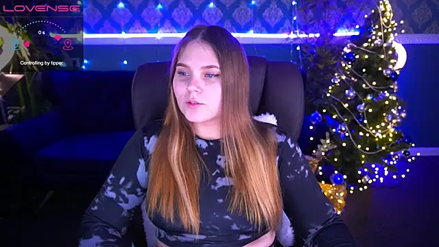 Snapshot of VinnaSky chatting on 12/22/24, 12:07 VinnaSky online show from 12/22/24, 12:07