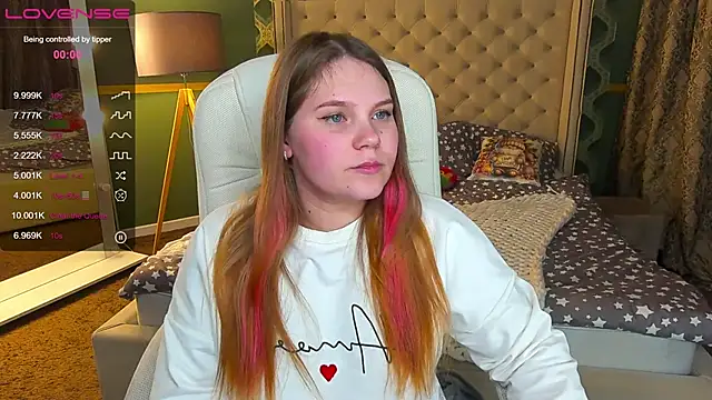 Snapshot of VinnaSky chatting on 01/15/25, 03:43 VinnaSky online show from 01/15/25, 03:43