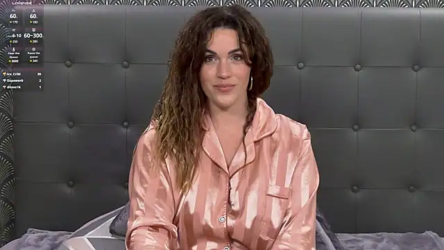 Clara-xoxo online show from 12/09/24, 02:17