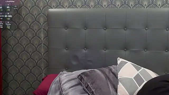 Clara-xoxo online show from 01/13/25, 02:00