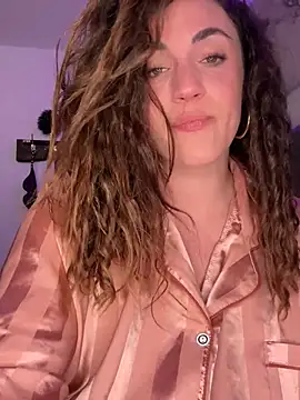 Clara-xoxo online show from 03/11/25, 08:20