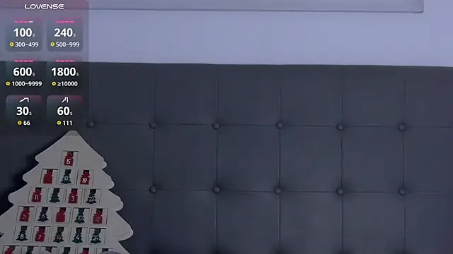 Clara-xoxo online show from 12/15/25, 01:48