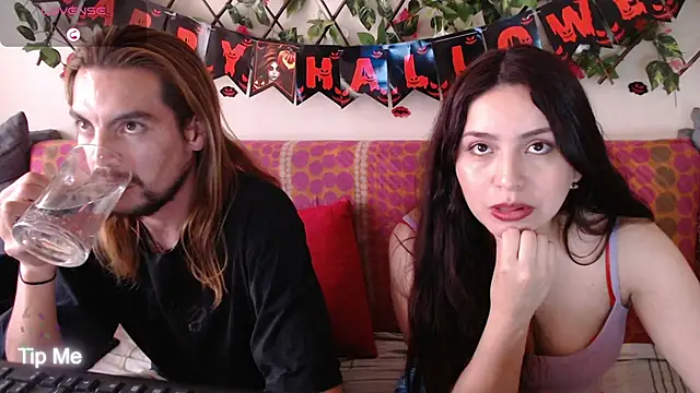 Jack Emily1 online show from 10/19/25, 09:04